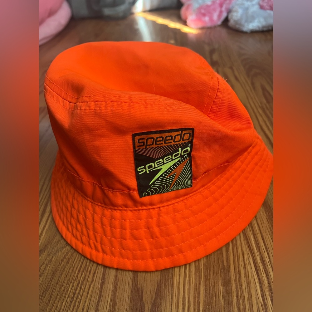 Speedo bucket hat NWOT